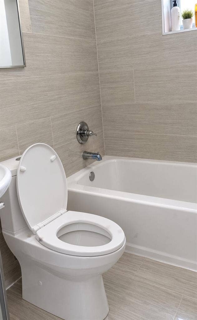 PRIVATE ROOM WITH PRIVATE BATH