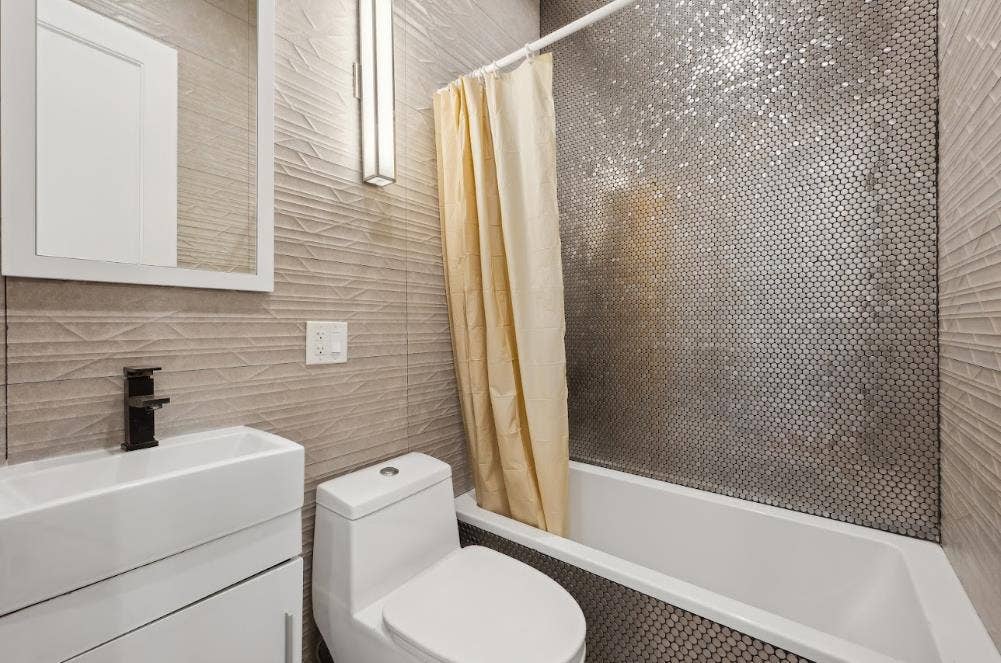 Furnished Room in Ridgewood, Queens