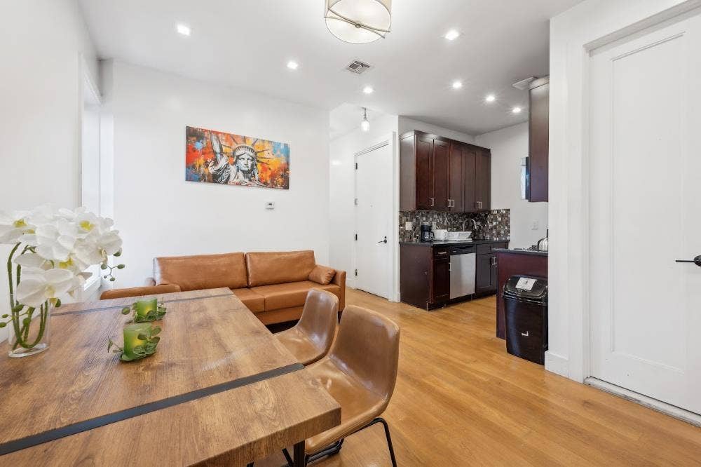 Furnished Room in Ridgewood, Queens