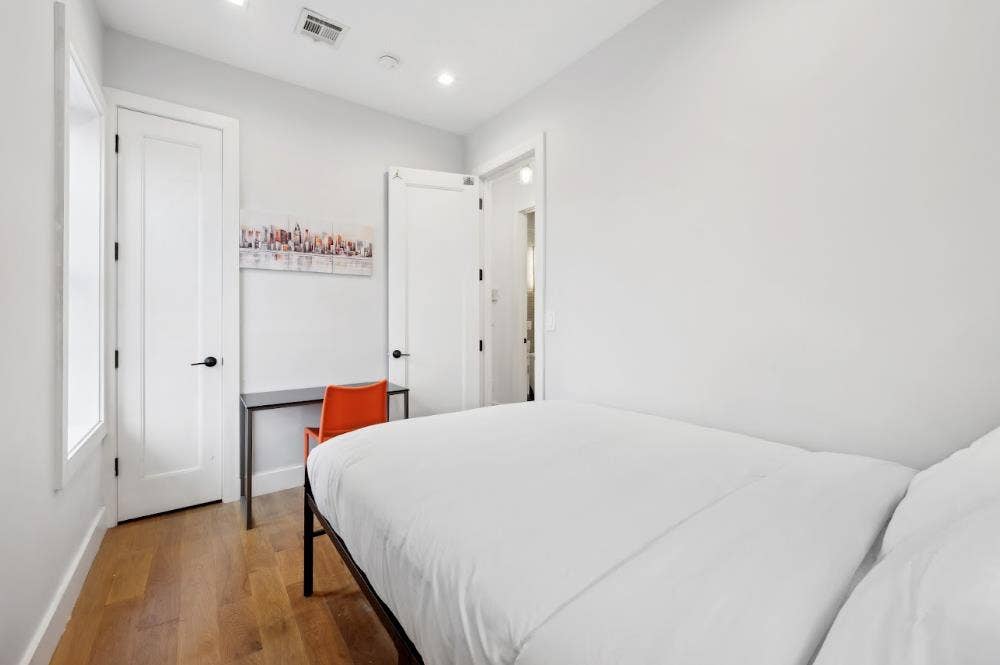 Furnished Room in Ridgewood, Queens