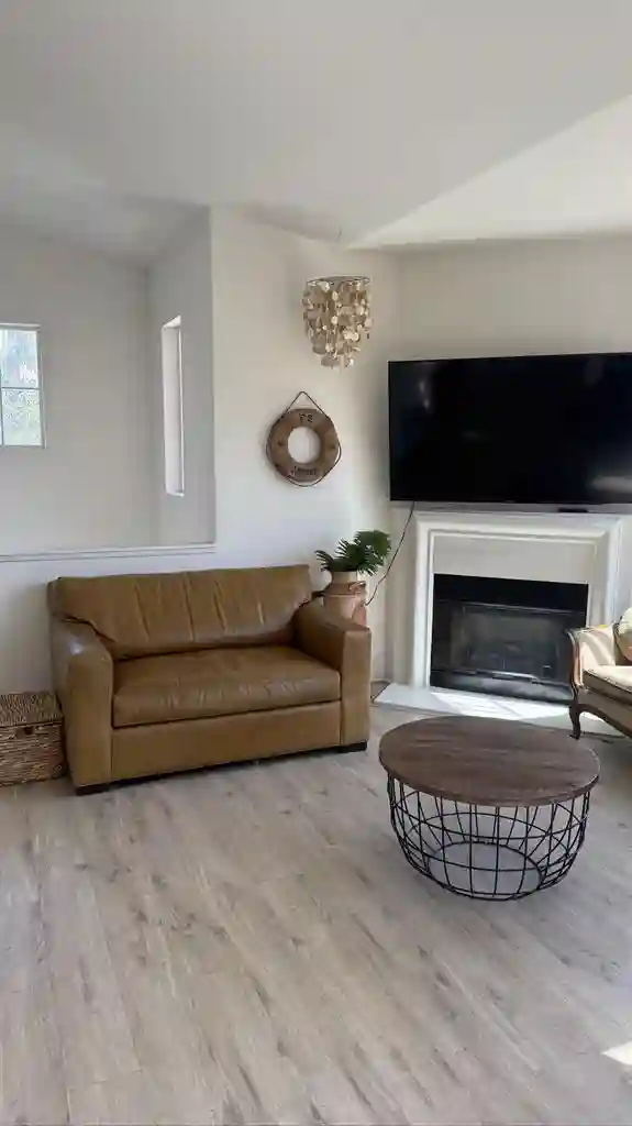 Master bedroom near Torrey pines