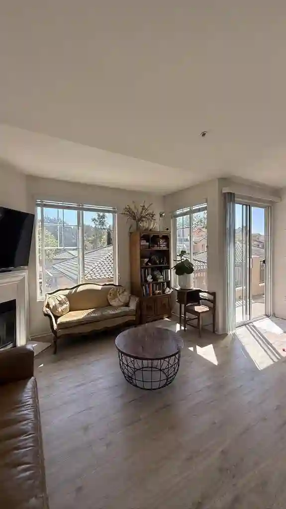 Master bedroom near Torrey pines