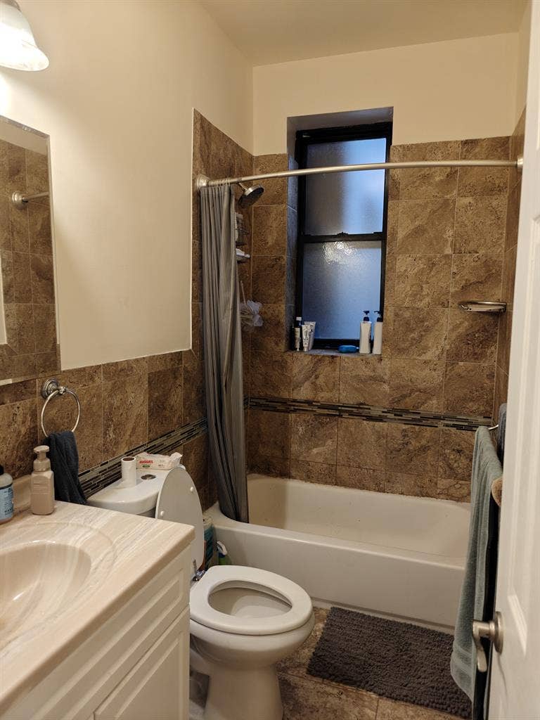 Room avail, Ham Heights, $1300/mo
