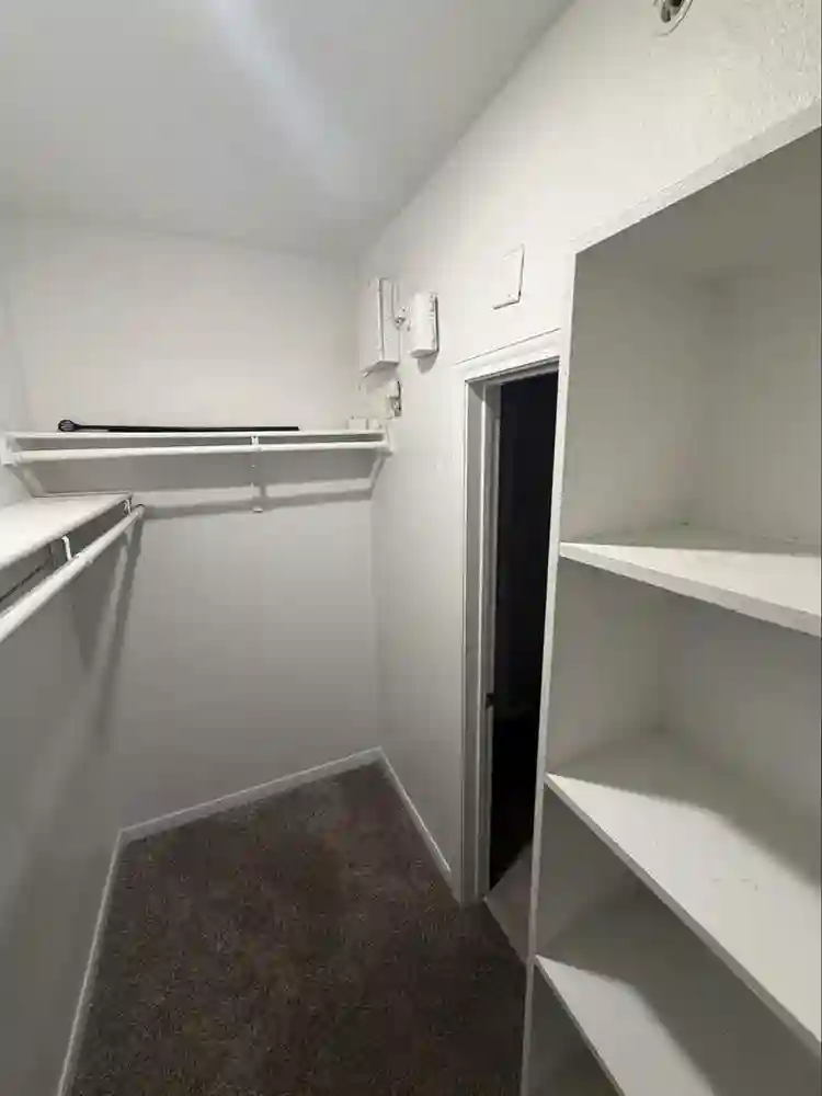 ROOMATE NEEDED ADDISON