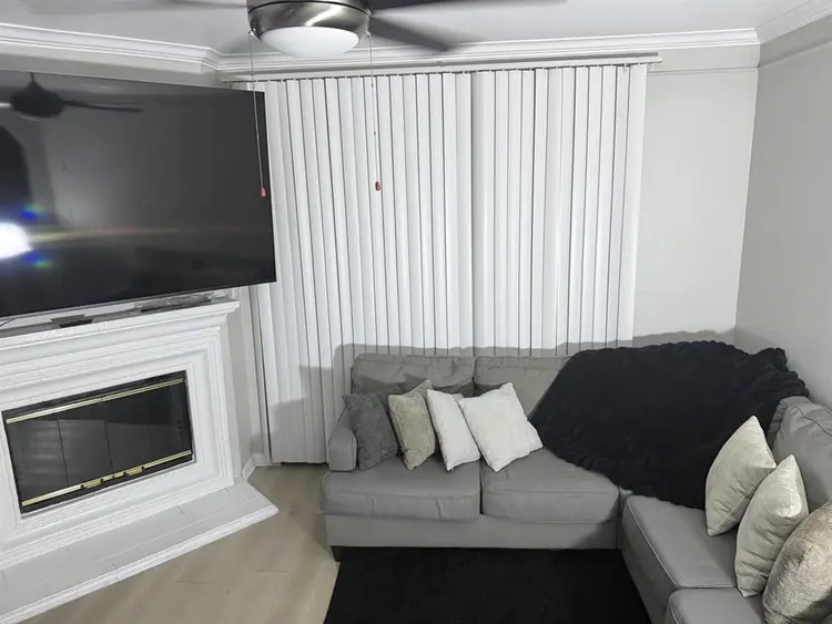 ROOMATE NEEDED ADDISON