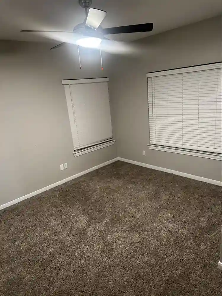 ROOMATE NEEDED ADDISON