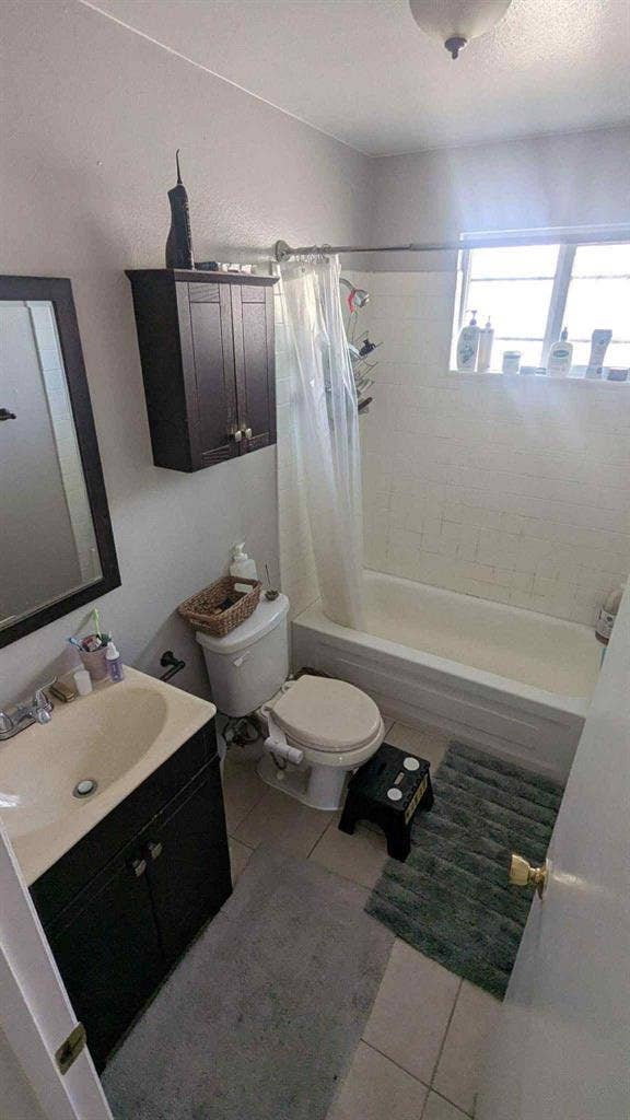 Sloans Lake Room for Rent