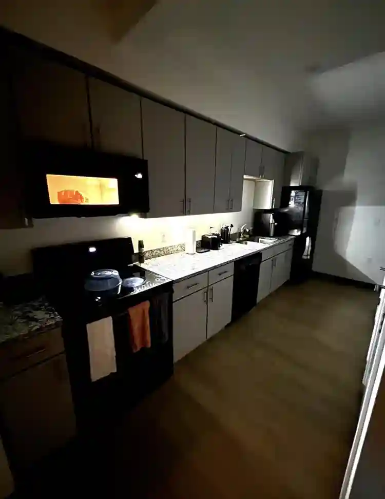 New Listing/Lease Take over