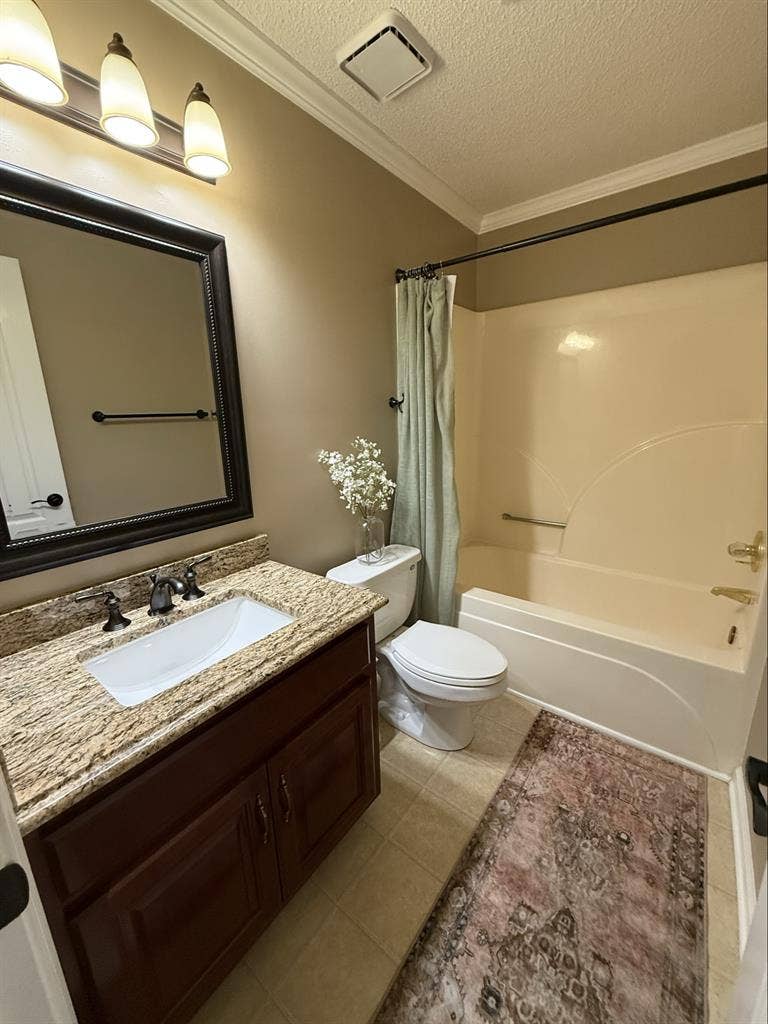 Room for rent $800 for women only.