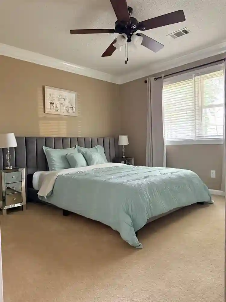 Room for rent $800 for women only.