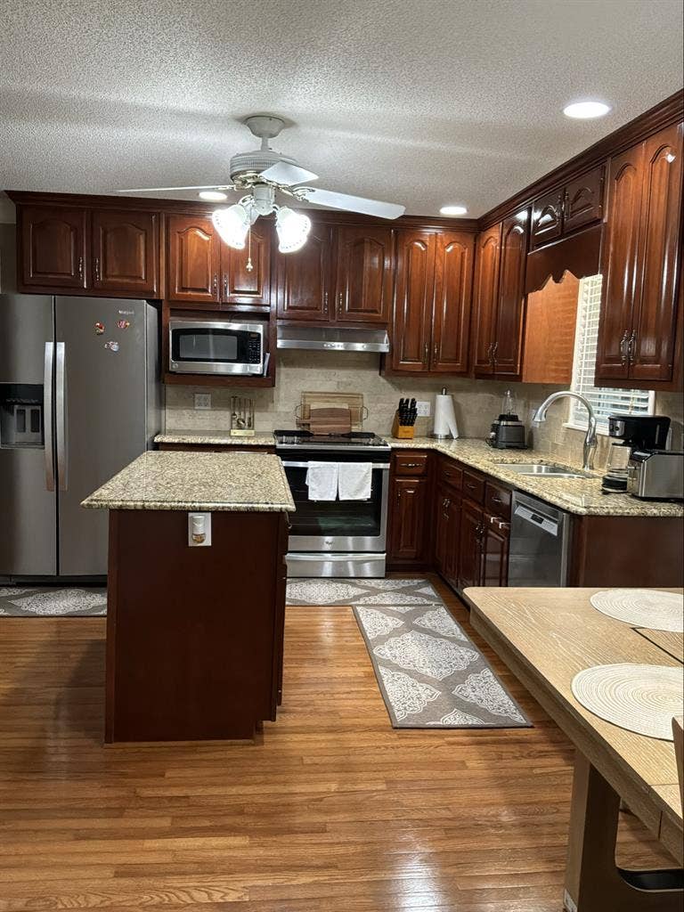 Room for rent $800 for women only.