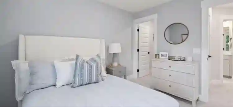 Looking for a female roommate!