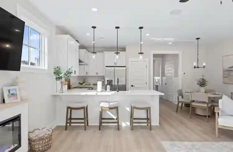 Looking for a female roommate!