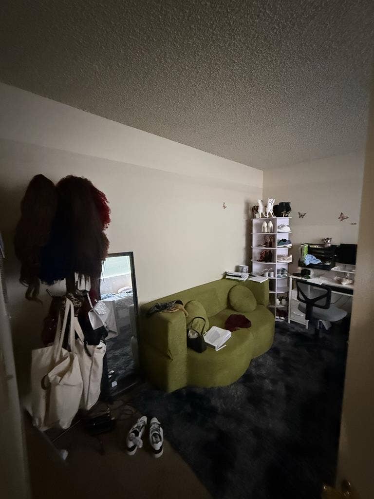 Private Room for Rent in Hawthorne