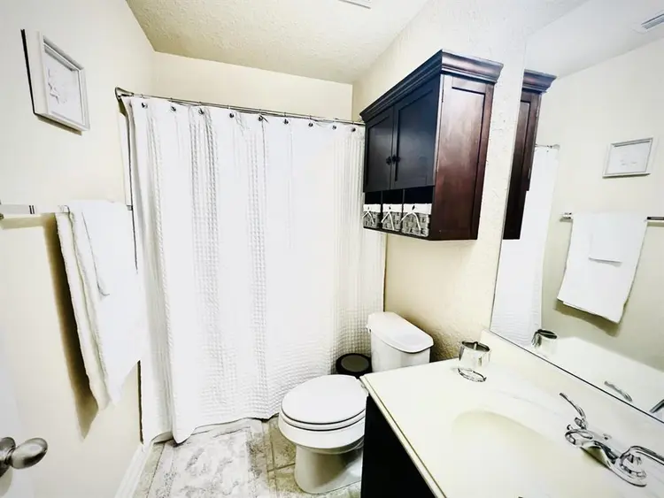 Spacious room for rent