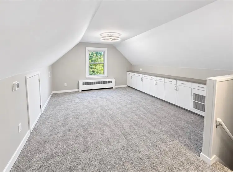 Studio in Farmington Village