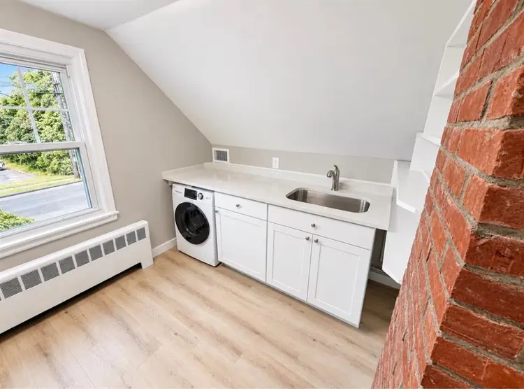 Studio in Farmington Village