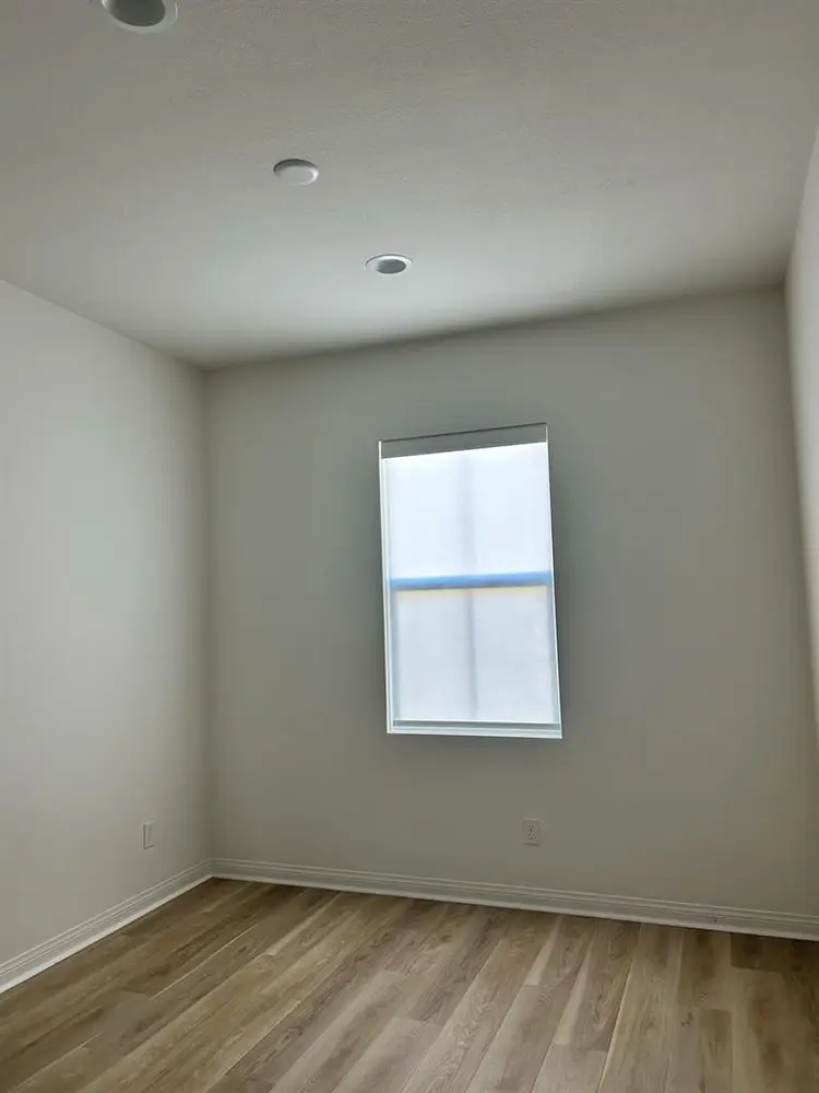 Furnished/Unfurnished Room for Rent