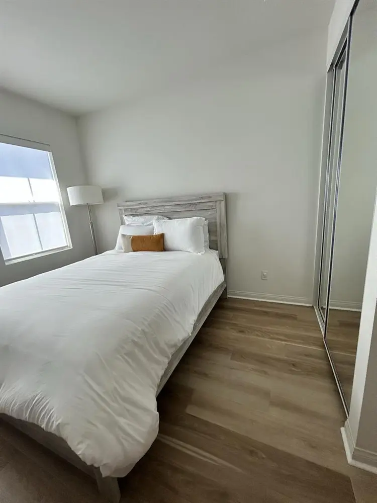 Furnished/Unfurnished Room for Rent
