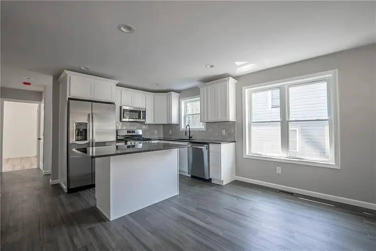 ✨$945 Room wt shrd Bath-Providence✨