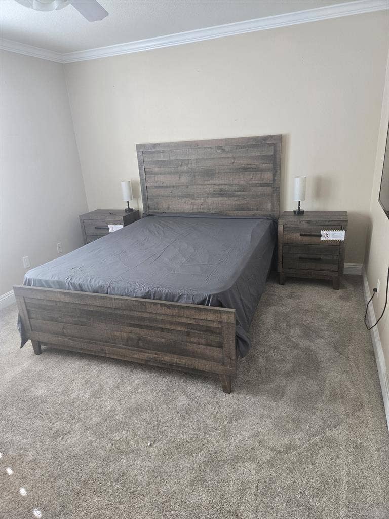 Room available
Brand new queen set