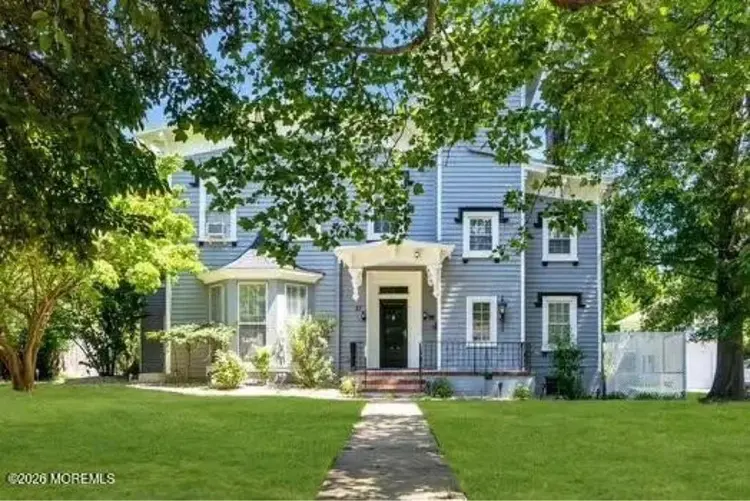One bedroom available in Freehold