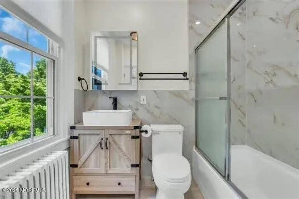 One bedroom available in Freehold