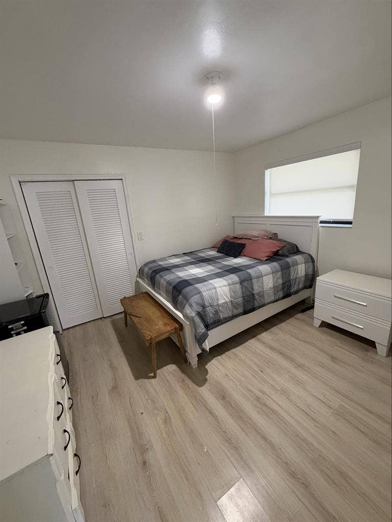 Room in Hollywood