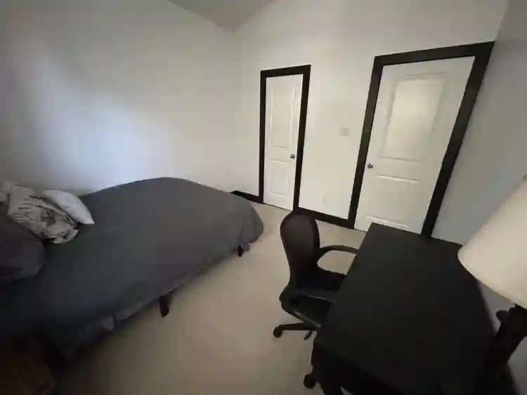 Furnished room in EaDo