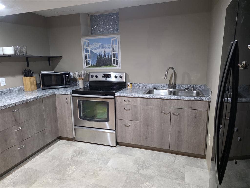 2BR basement furnished avail 11/1