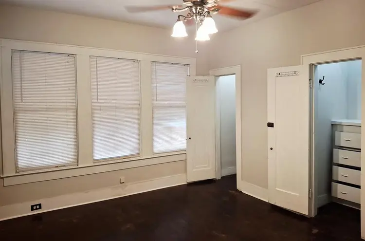 Bedroom Near Historic Downtown