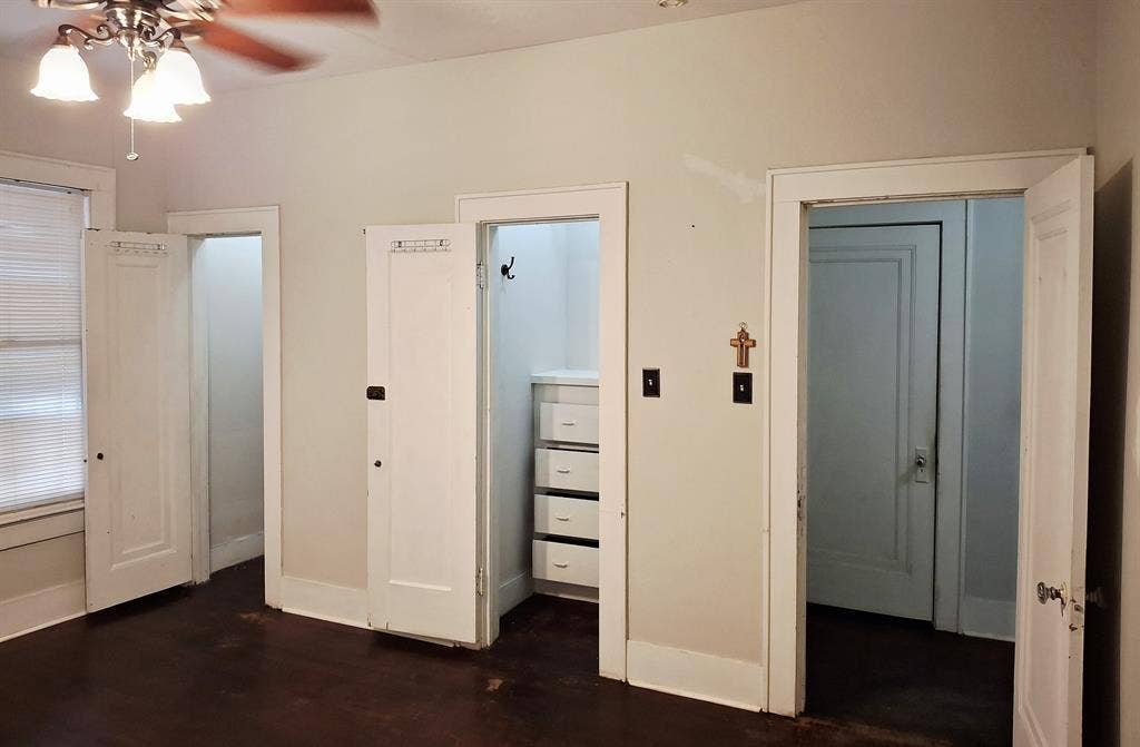 Bedroom Near Historic Downtown