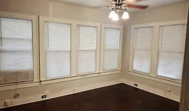 Bedroom Near Historic Downtown