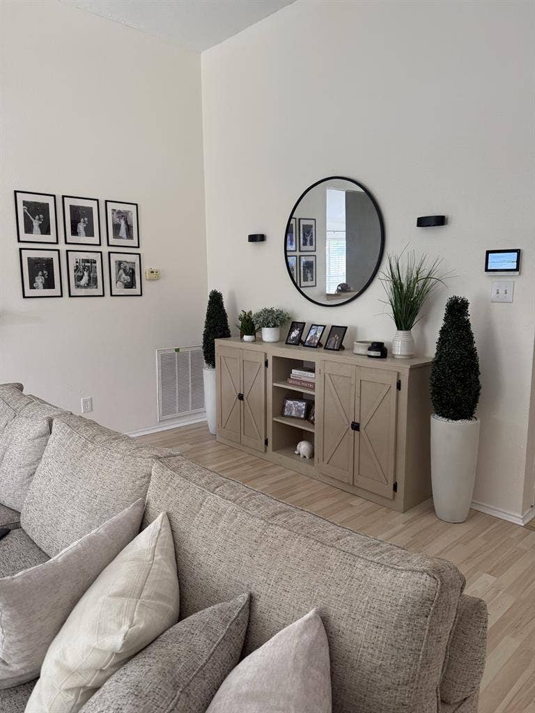 Cozy Room in a Quiet, Clean Home