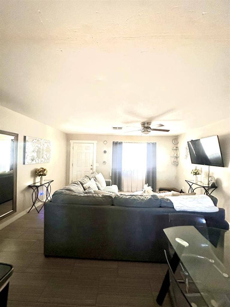Room for rent in Central Phoenix