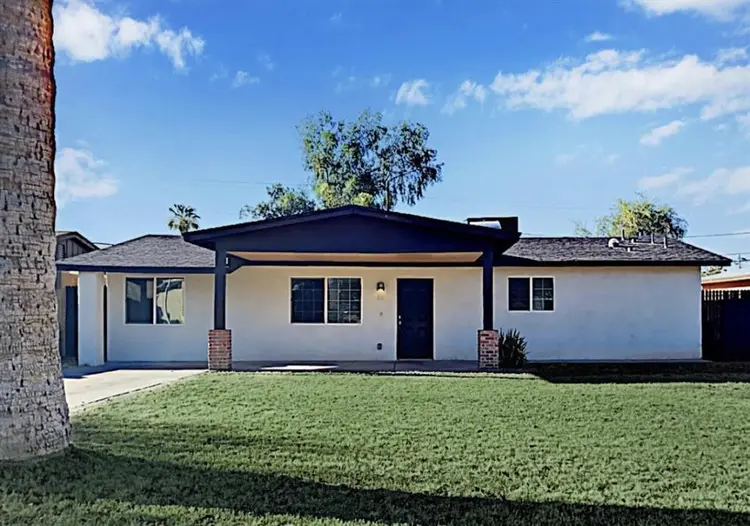 Room for rent in Central Phoenix
