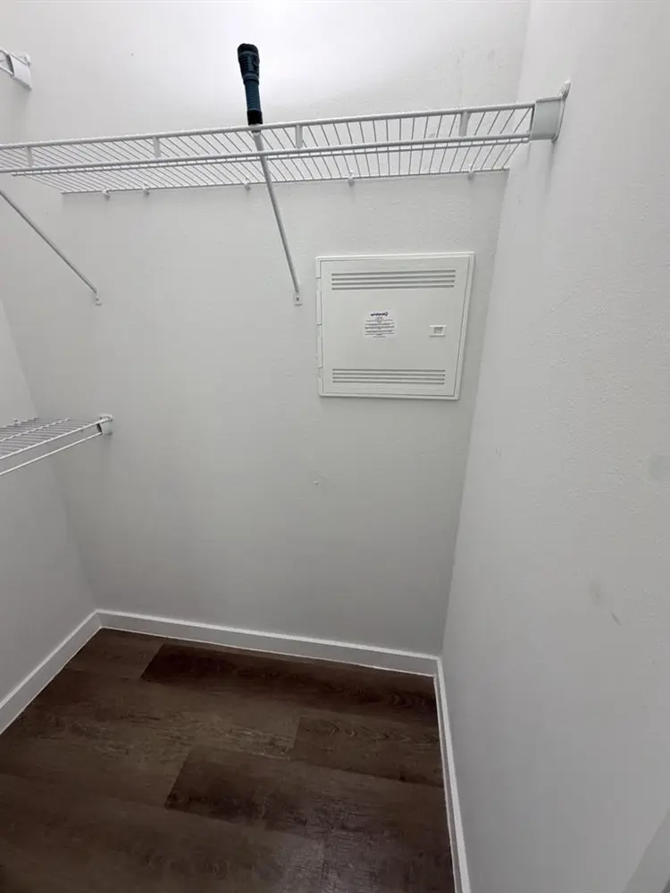 Room with en suite in newer Villa