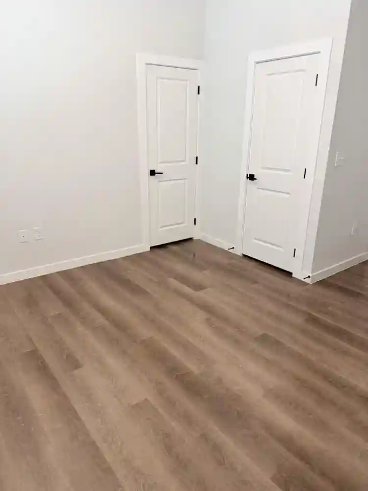 Room with en suite in newer Villa