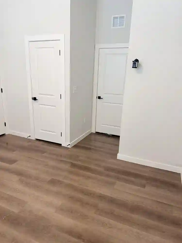 Room with en suite in newer Villa