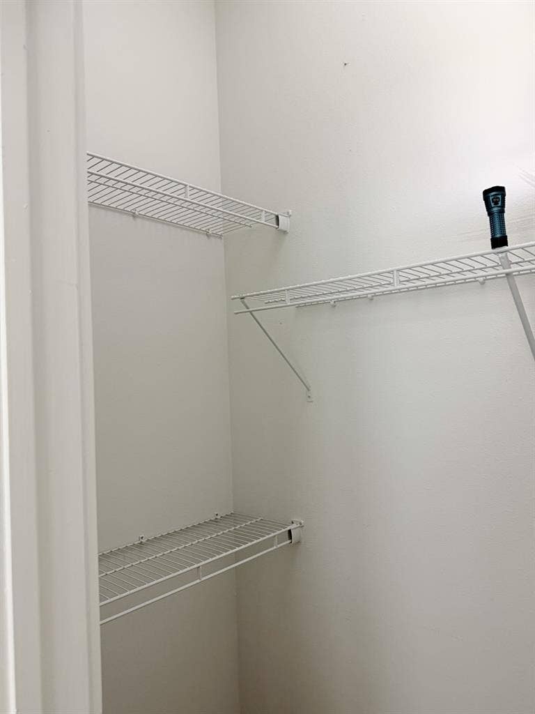 Room with en suite in newer Villa