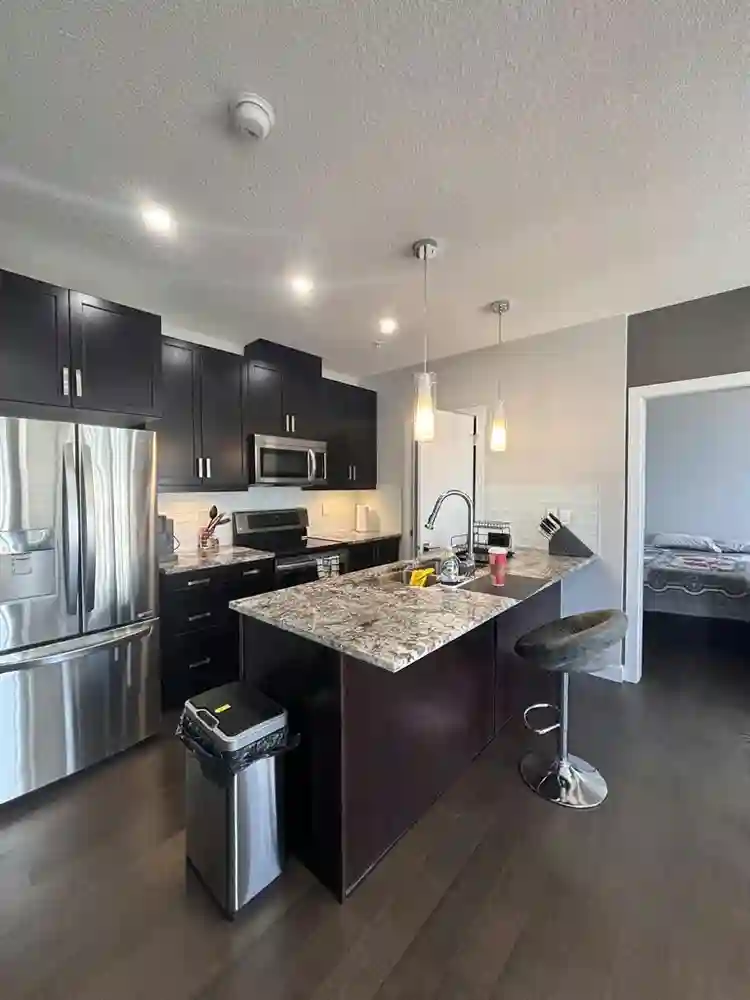 Looking for a female roommate
