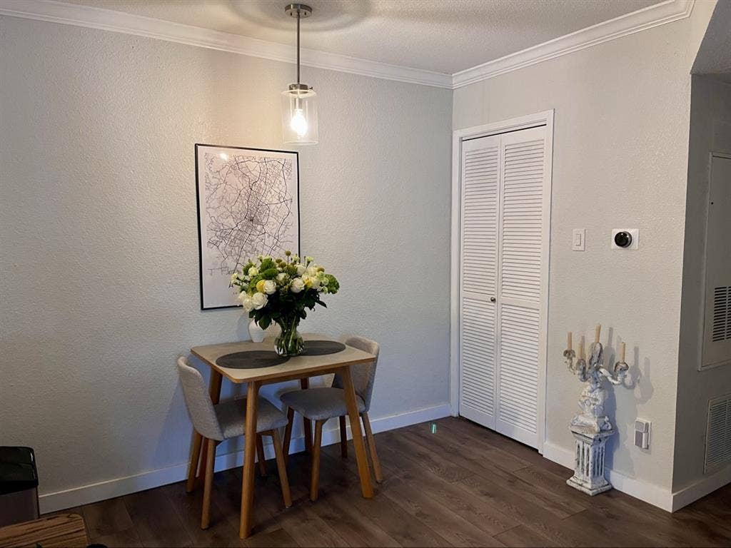 Furnished Room in East Riverside