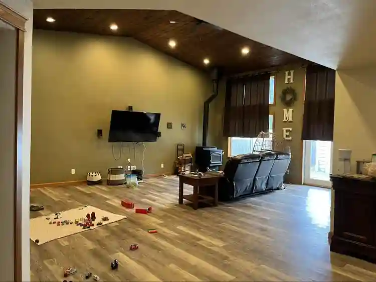 Room for rent in single story home.