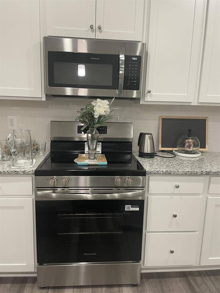 Room $850 uts included