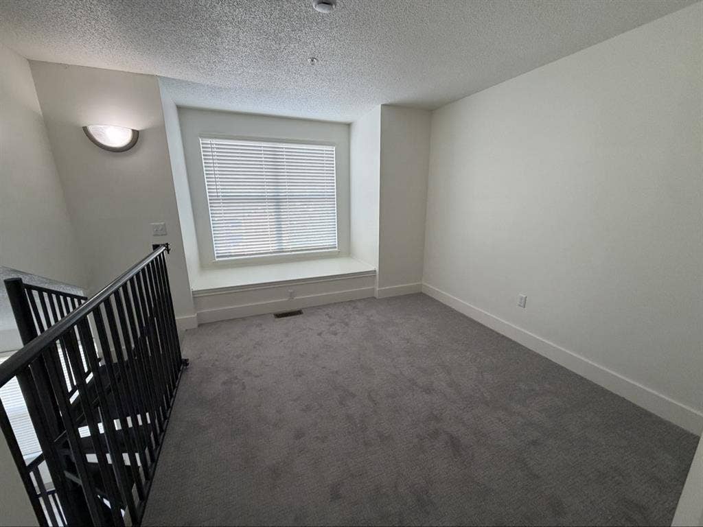 Two bedroom (room & loft) in Durham