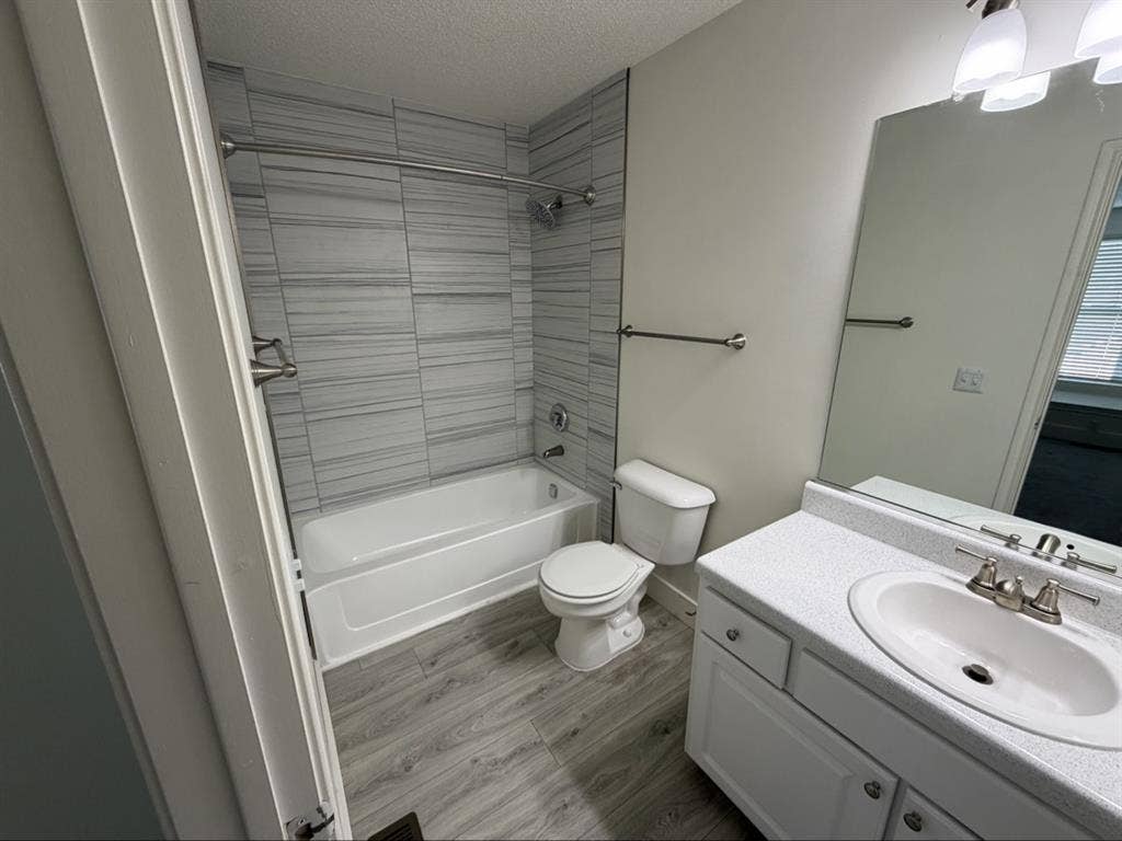 Two bedroom (room & loft) in Durham