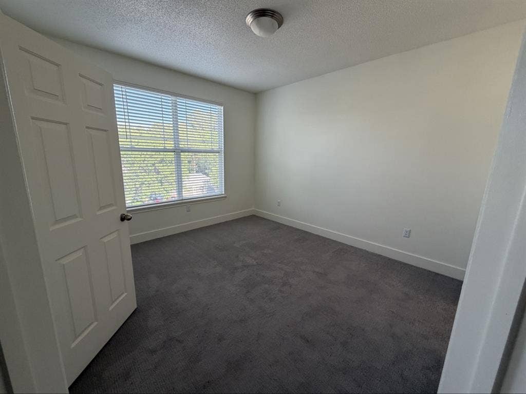 Two bedroom (room & loft) in Durham