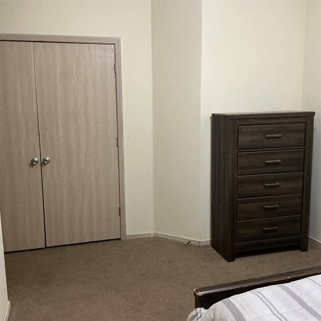 Quiet and serene - split expenses