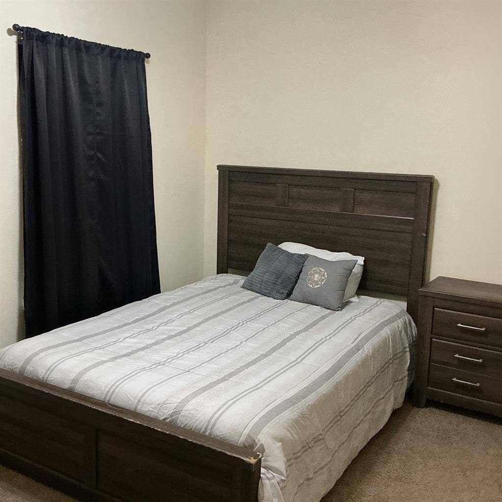 Quiet and serene - split expenses