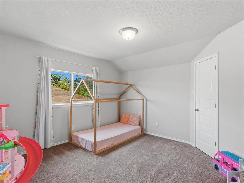 4 BR in Denton
